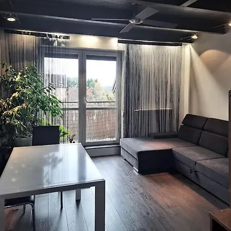 Kawalerka Z Bezplatnym Miejscem Parkingowym Apartment Warschau